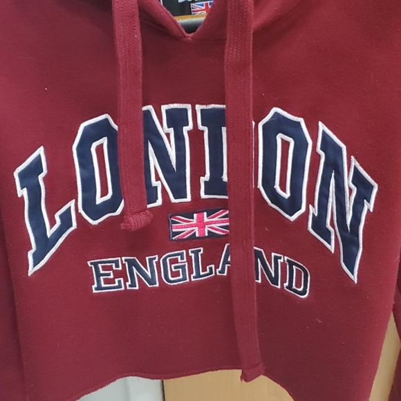 Crop top - Picture 4 of 4